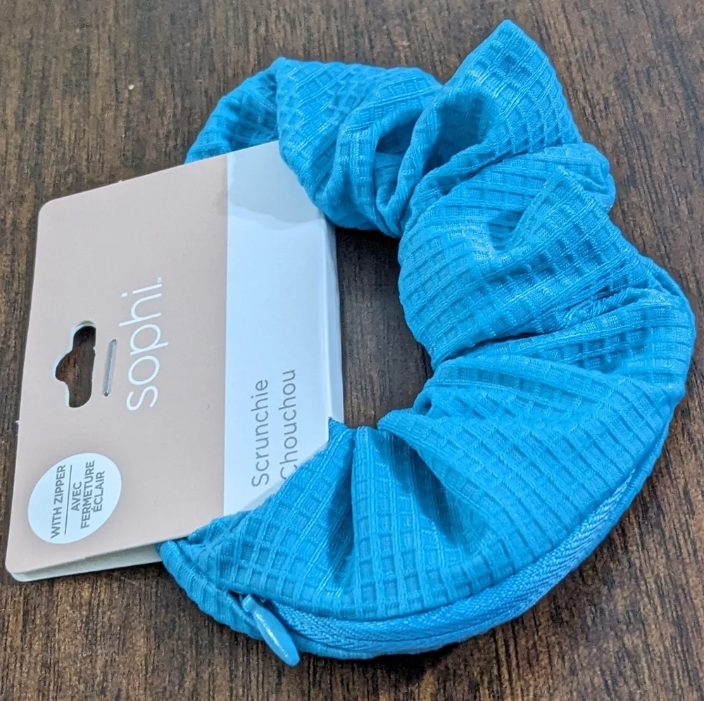 NWT Sophi Soft Light Blue Hair Scrunchie With Zipper